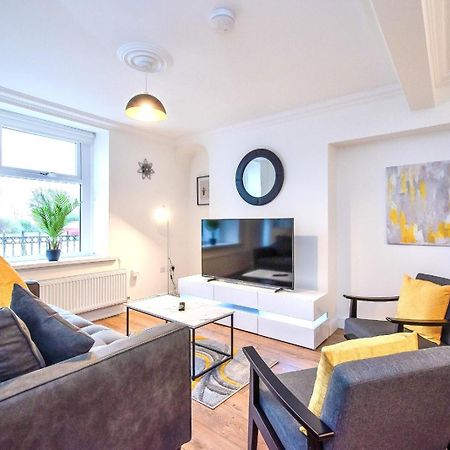 Casa One Hundred - A Beautiful 4 Bed House On The Beach Front Swansea Eksteriør bilde