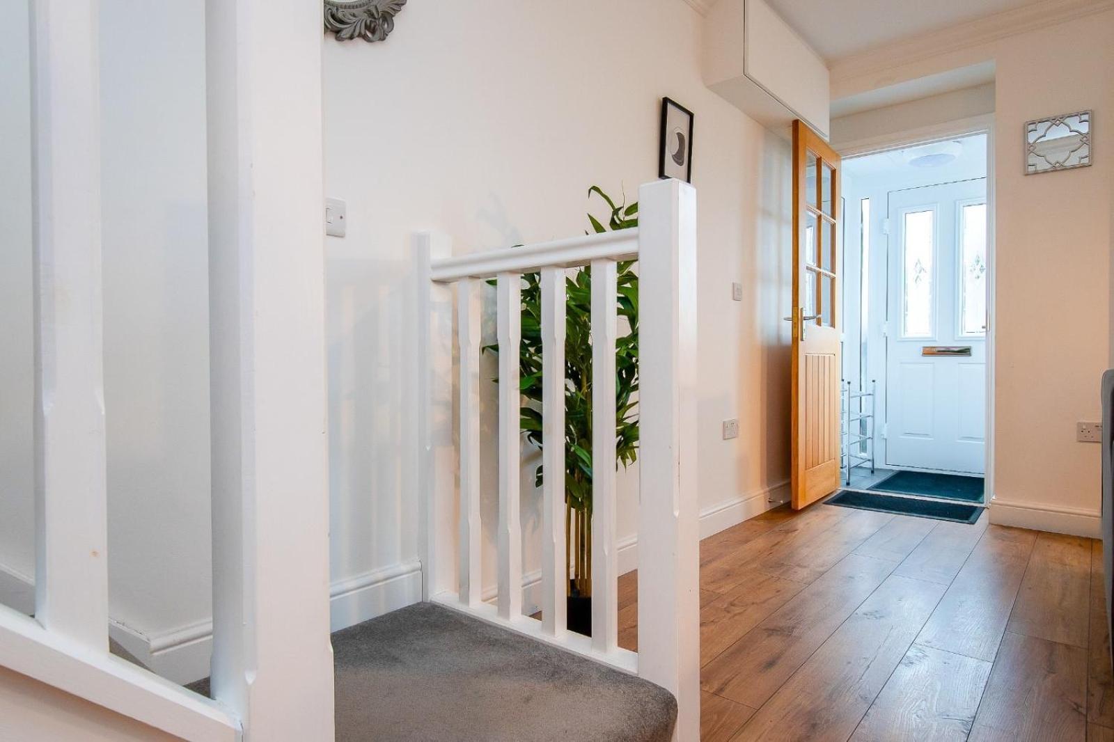 Casa One Hundred - A Beautiful 4 Bed House On The Beach Front Swansea Eksteriør bilde