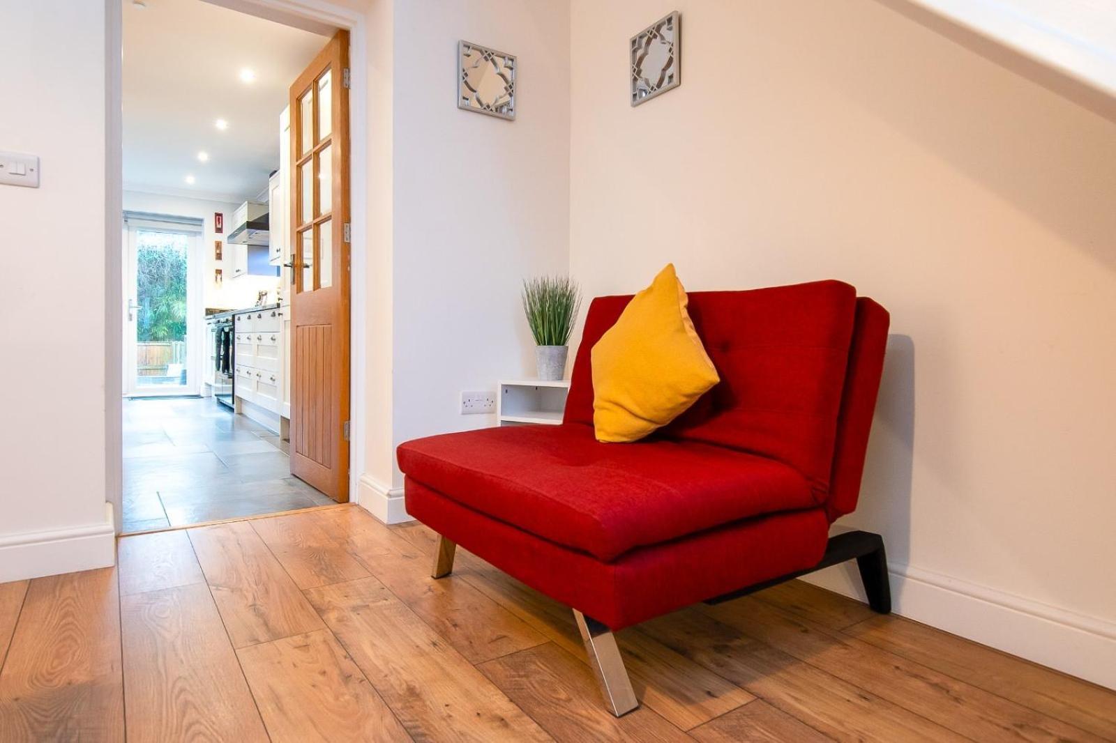 Casa One Hundred - A Beautiful 4 Bed House On The Beach Front Swansea Eksteriør bilde
