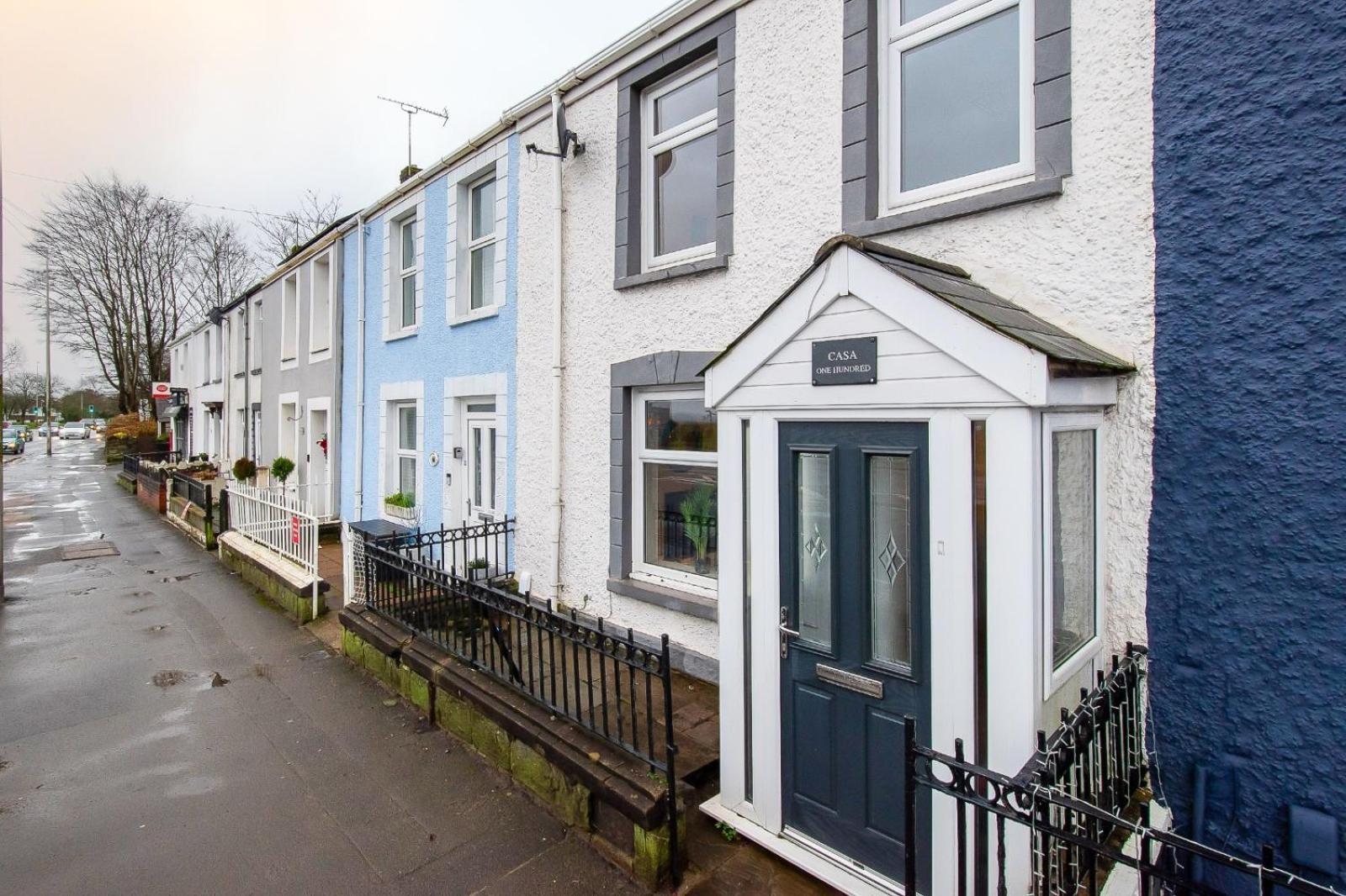 Casa One Hundred - A Beautiful 4 Bed House On The Beach Front Swansea Eksteriør bilde