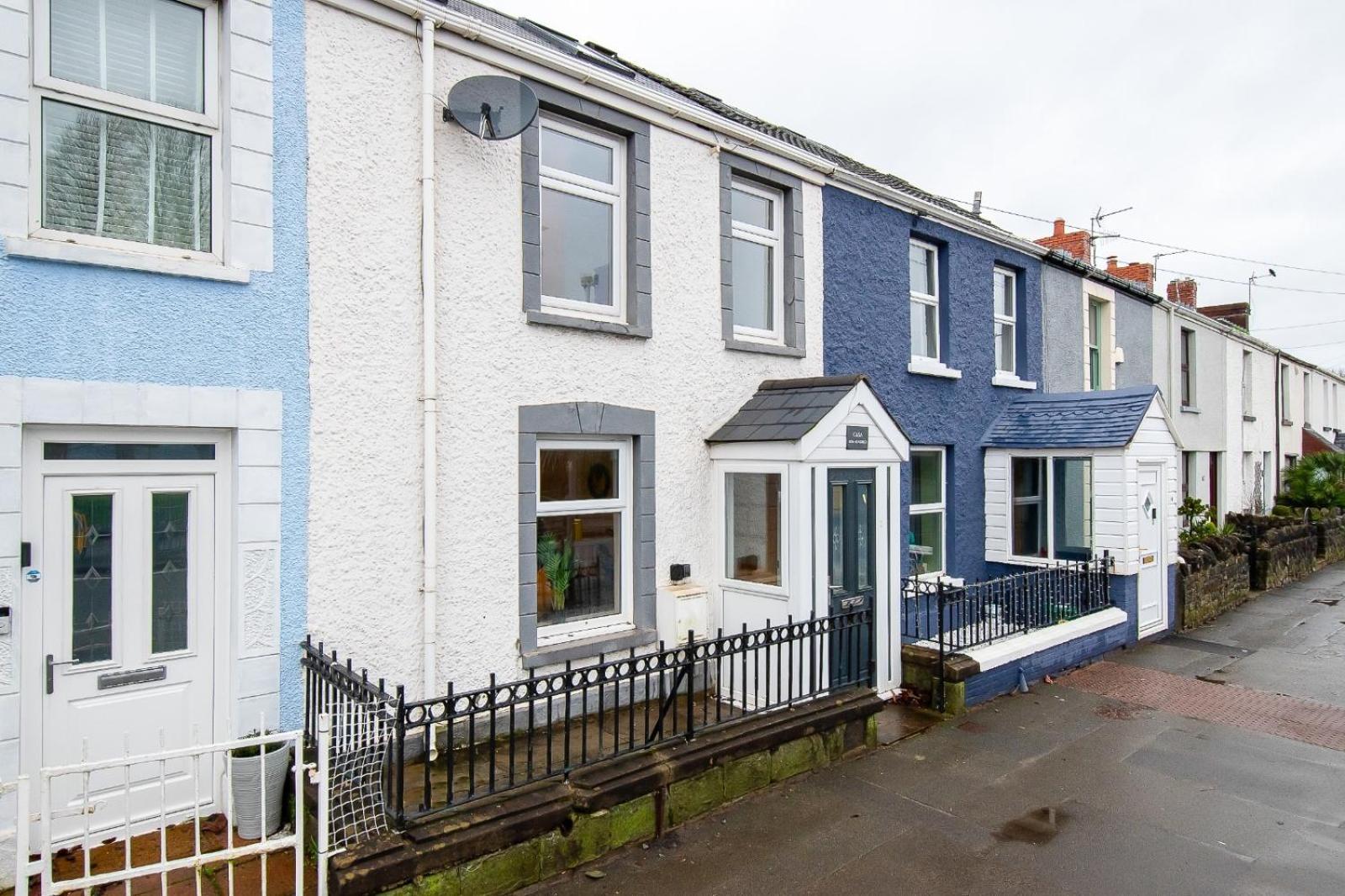 Casa One Hundred - A Beautiful 4 Bed House On The Beach Front Swansea Eksteriør bilde