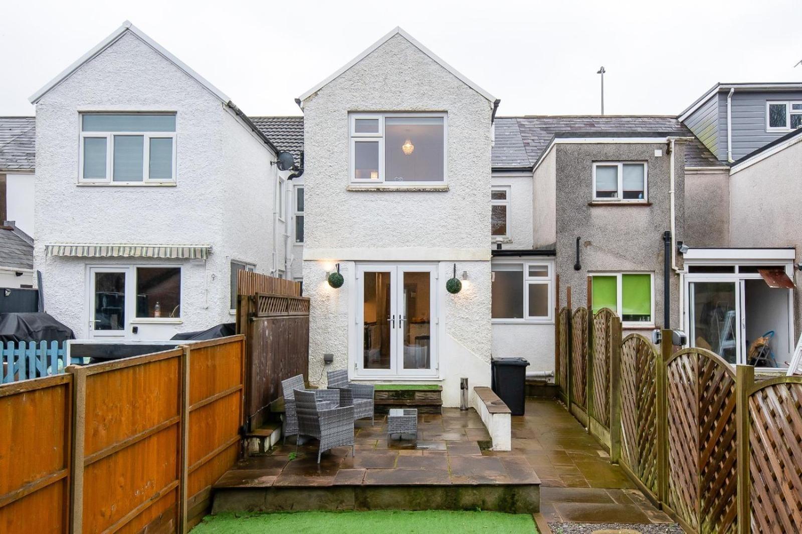 Casa One Hundred - A Beautiful 4 Bed House On The Beach Front Swansea Eksteriør bilde